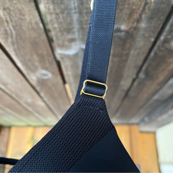 Lively The Front Close No Wire Bra NWT In Jet Black Sz 32DD - Picture 10 of 13